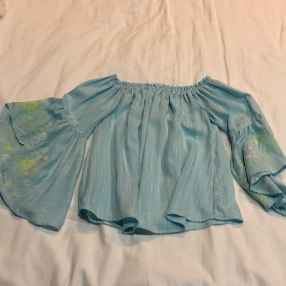 Off the shoulder cotton long sleeve shirt